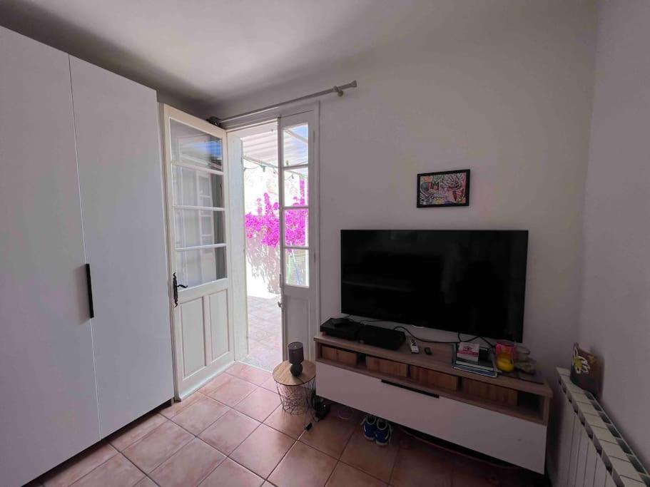 Maison Dans Les Rues Pietonnes Du Vieux Hyères Kültér fotó