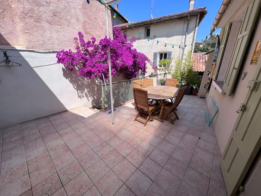 Maison Dans Les Rues Pietonnes Du Vieux Hyères Kültér fotó